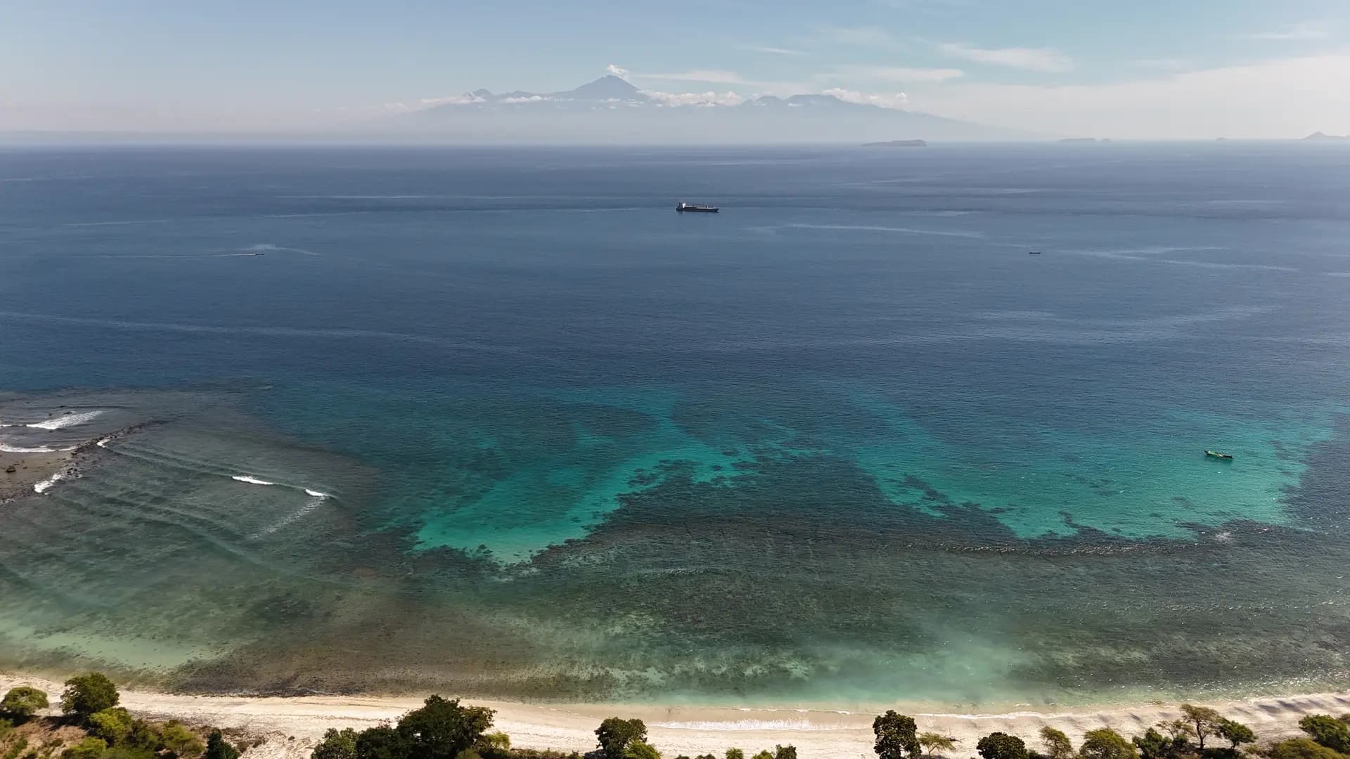 Ocean beachfront, West Sumbawa
